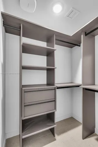 $4,700 | 601 North Miami Avenue, Unit 1607, Miami, FL 33132