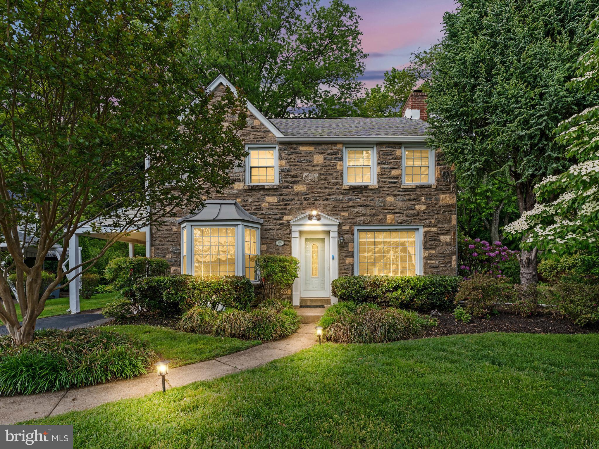 Welcome to 129 Kingston Road