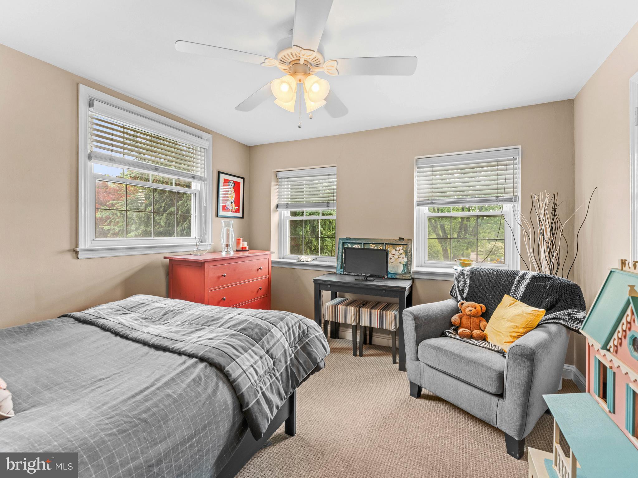 129 Kingston Road Cheltenham, PA 19012 - Photo 19 of 40 Bedroom # 2