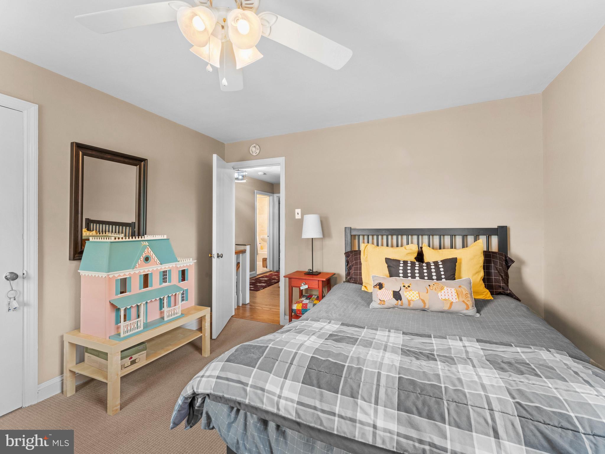 129 Kingston Road Cheltenham, PA 19012 - Photo 20 of 40 Bedroom # 2