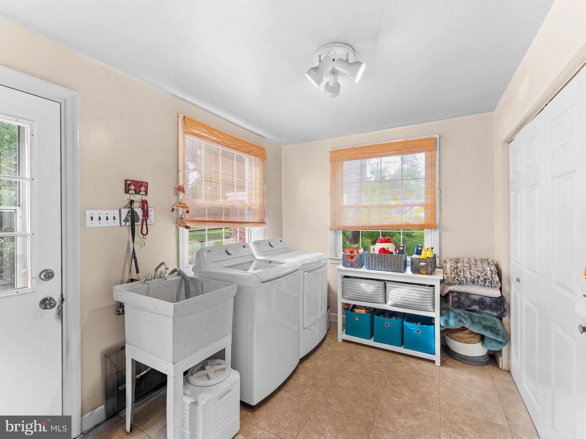 129 Kingston Road Cheltenham, PA 19012 - Photo 28 of 40 First Floor Laundry