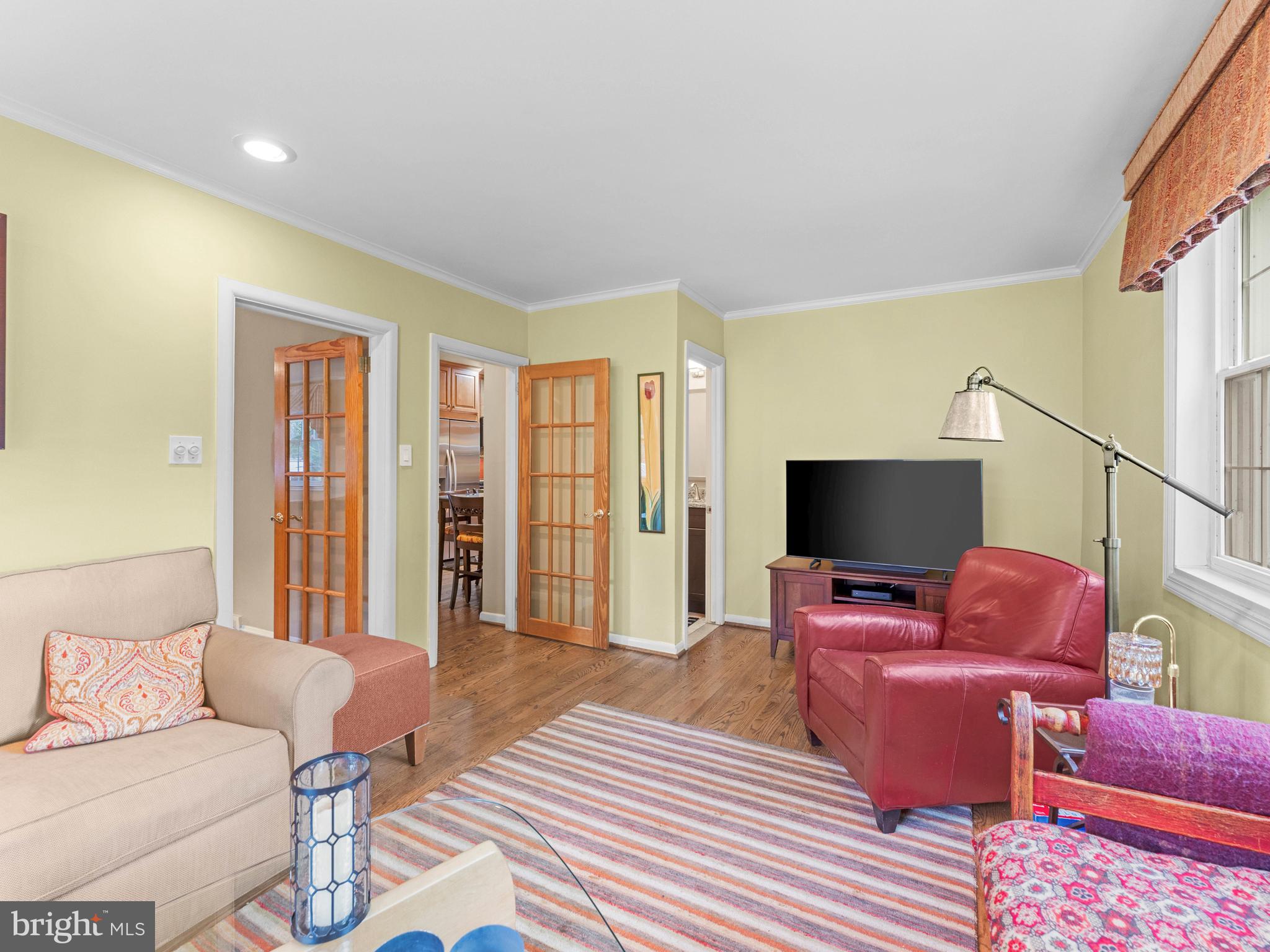 129 Kingston Road Cheltenham, PA 19012 - Photo 7 of 40 Family Room