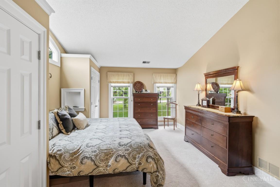 6046 Gaines Road Cincinnati, OH 45247 - Photo 38 of 78