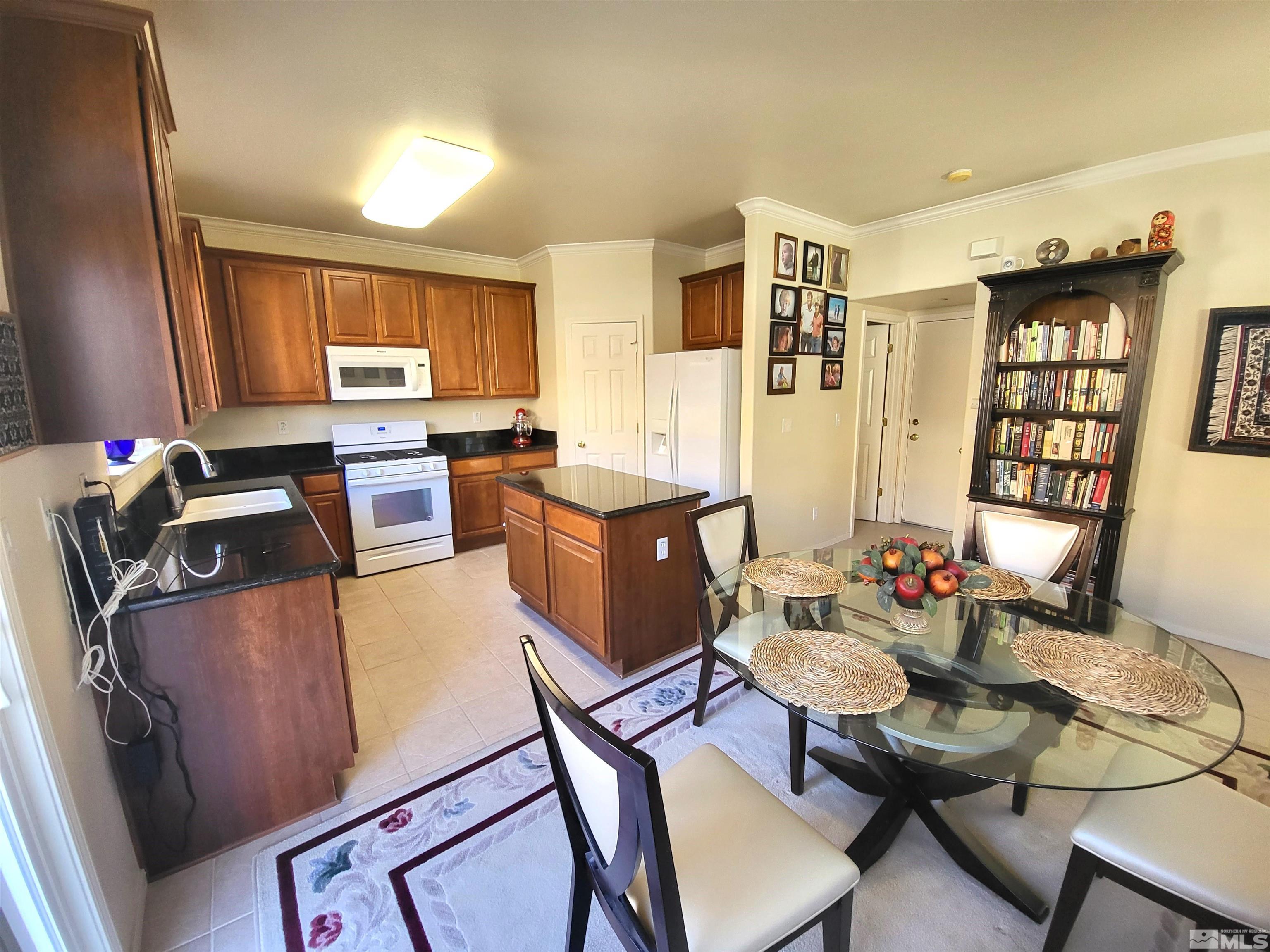 2356 Sapphire Ridge Way Reno, NV 89523 - Photo 10 of 33 Photo 10