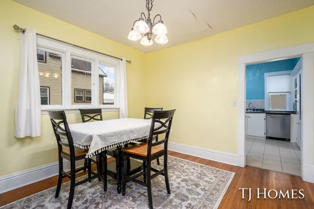 $269,900 | 619 Lydia Street Northeast, Grand Rapids, MI 49503