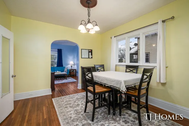 $269,900 | 619 Lydia Street Northeast, Grand Rapids, MI 49503