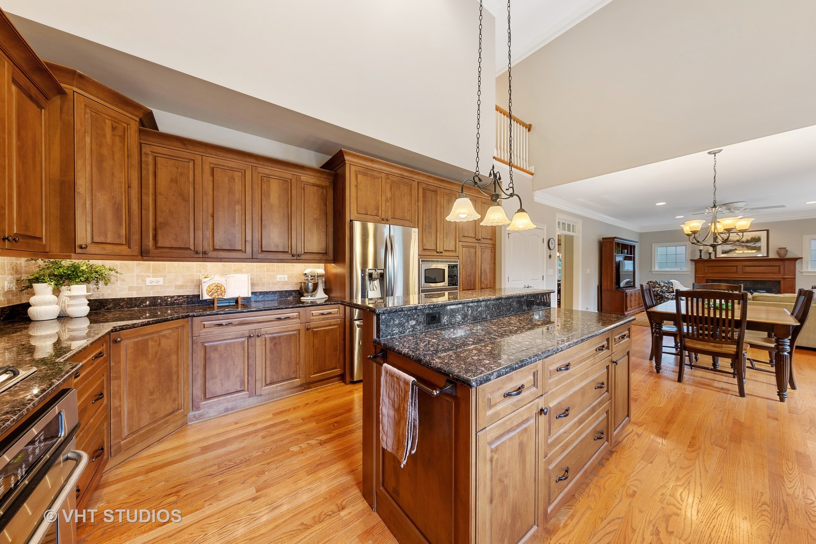 414 Turf Lane Wheaton, IL 60187 - Photo 12 of 35 Gallery Image 12