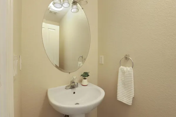 $615,000 | 1366 Garibaldi Place, Manteca, CA 95336