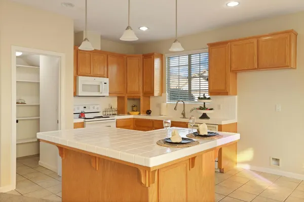 $615,000 | 1366 Garibaldi Place, Manteca, CA 95336