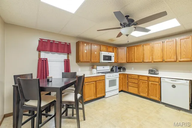 $134,900 | 713 East Warren Street, Bunker Hill, IL 62014