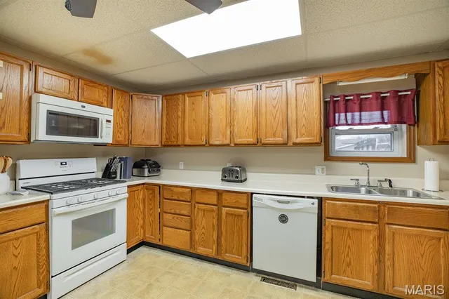 $134,900 | 713 East Warren Street, Bunker Hill, IL 62014