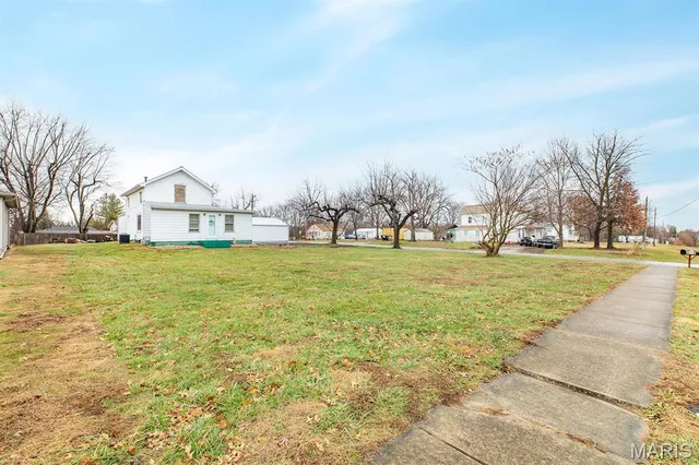 $134,900 | 713 East Warren Street, Bunker Hill, IL 62014