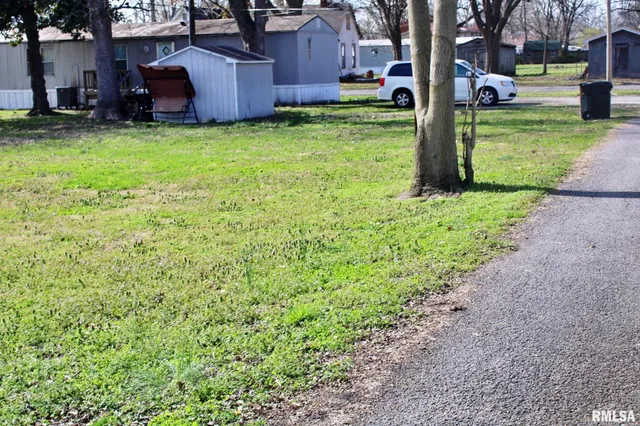 $10,000 | 707 East 7th Street, Unit 705, Metropolis, IL 62960