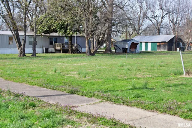 $10,000 | 707 East 7th Street, Unit 705, Metropolis, IL 62960