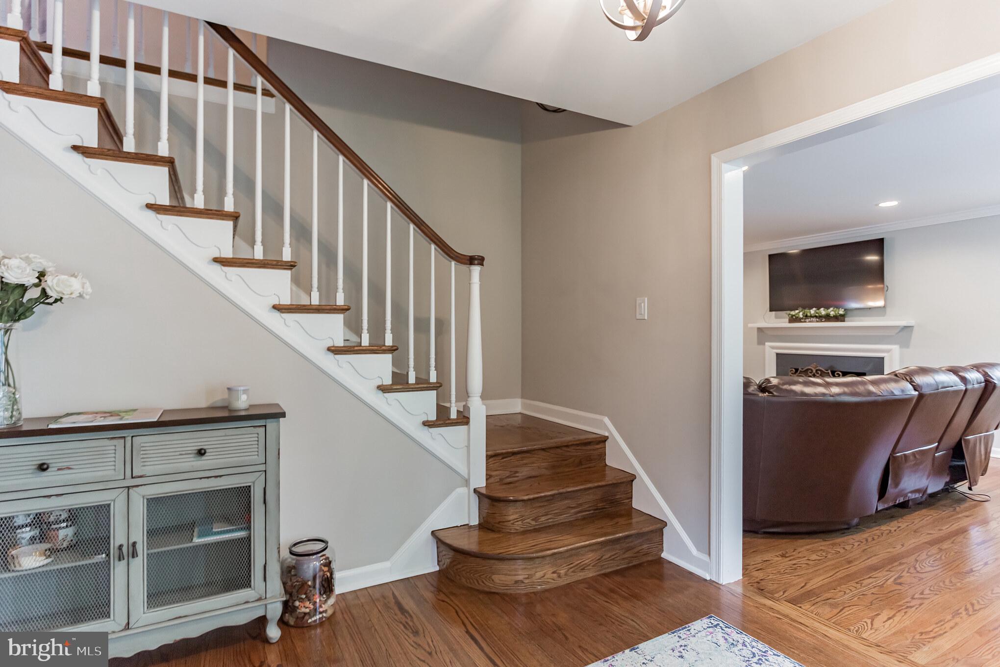 762 Worthington Road Wayne, PA 19087 - Photo 14 of 30 Foyer