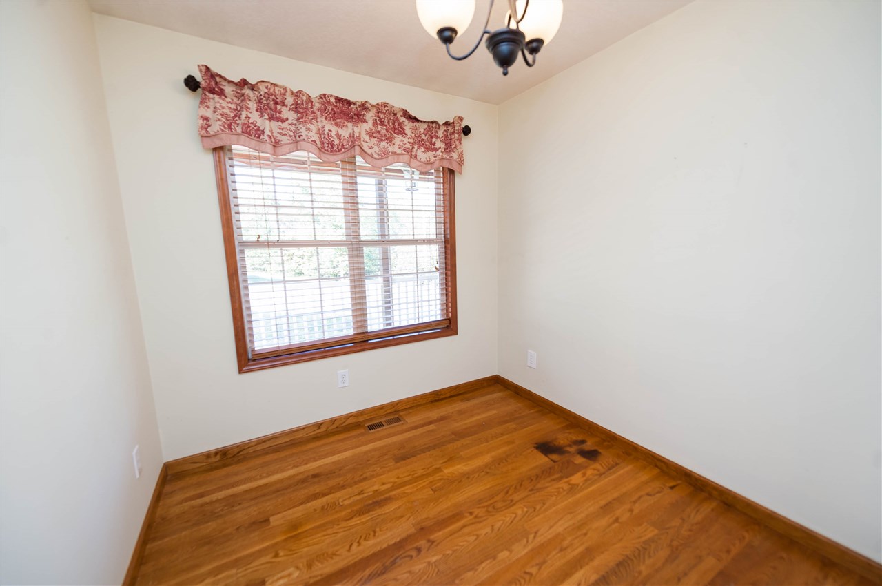 575 Prison Camp Road Campobello, SC 29322 - Photo 4 of 32 Dining Room
