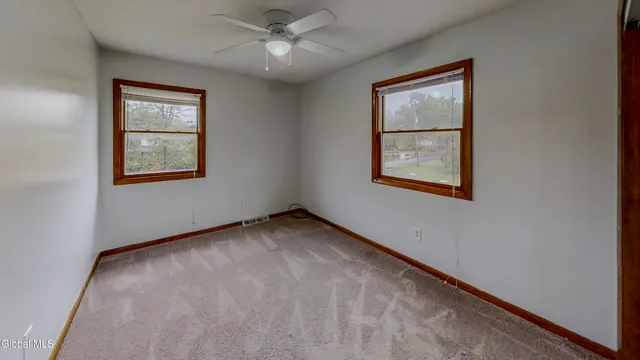 $439,000 | 1 Laurel Lane, Niskayuna, NY 12304