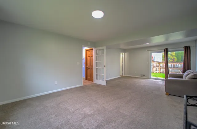 $439,000 | 1 Laurel Lane, Niskayuna, NY 12304