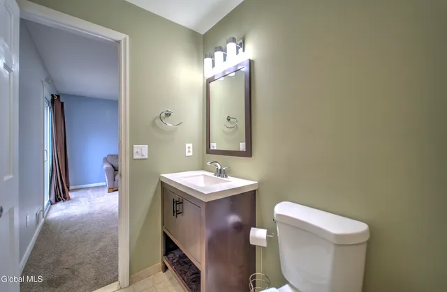 $439,000 | 1 Laurel Lane, Niskayuna, NY 12304