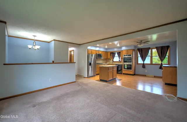 $439,000 | 1 Laurel Lane, Niskayuna, NY 12304