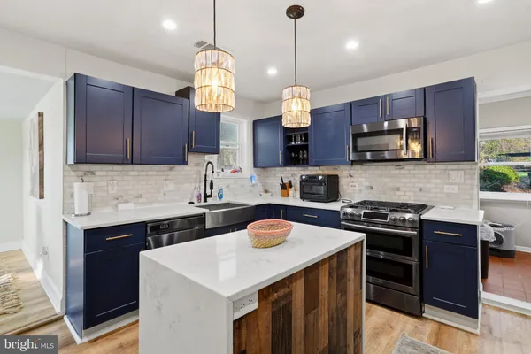 $475,000 | 37526 River Springs Road, Avenue, MD 20609