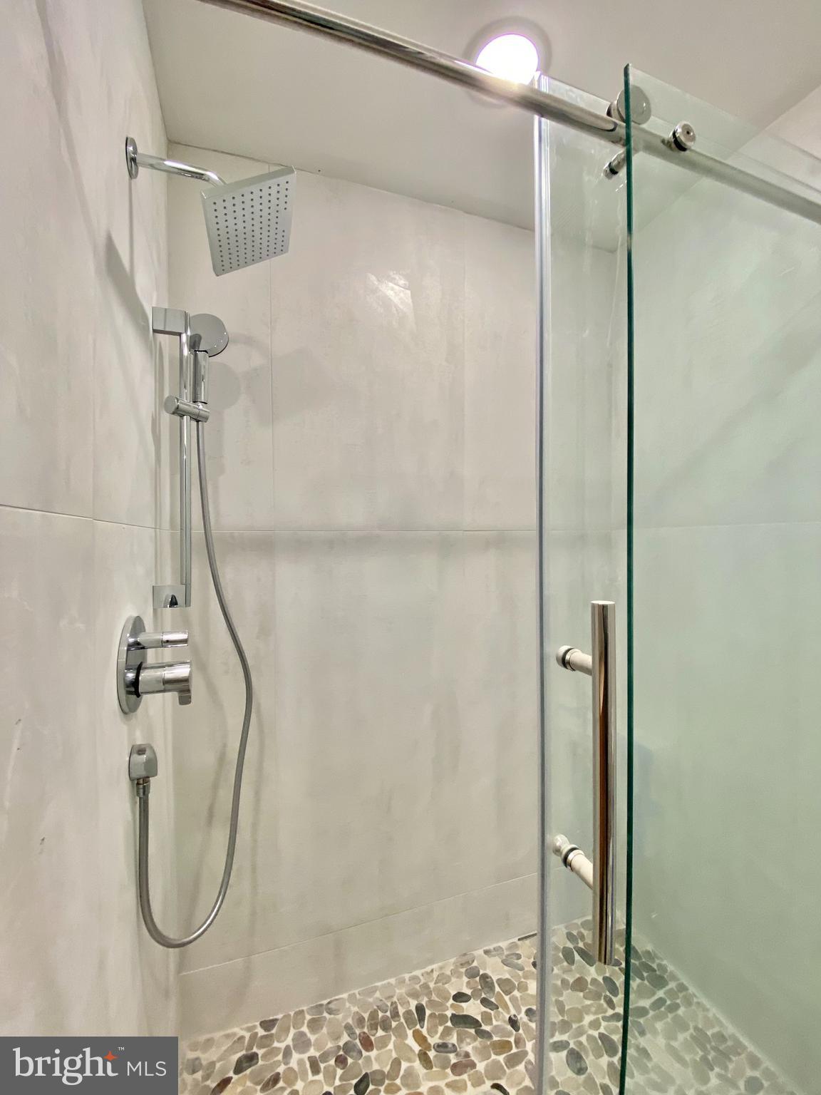 1822 Chestnut Street, Unit 3R Philadelphia, PA 19103 - Photo 6 of 27