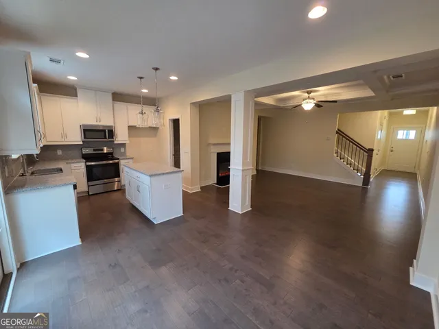 $305,000 | 215 Auburn Vly Way, Auburn, GA 30011