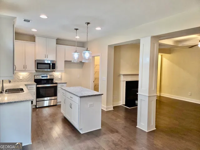 $305,000 | 215 Auburn Vly Way, Auburn, GA 30011