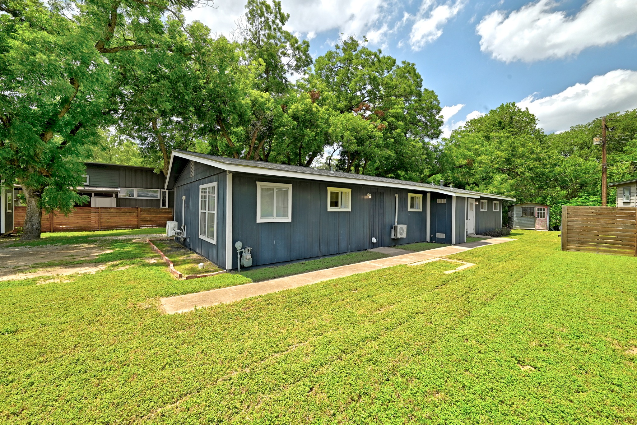 3604 Abbate Circle Austin, TX 78721 - Photo 3 of 23