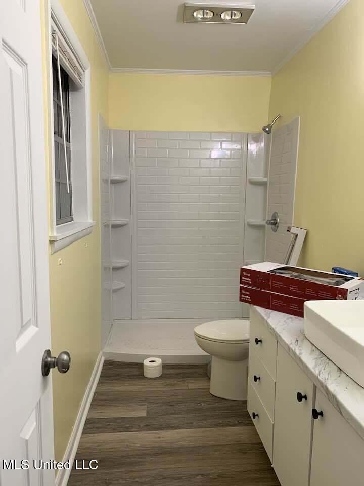 702 Persimmon Drive Starkville, MS 39759 - Photo 10 of 15 702 Persimmon Bath 1