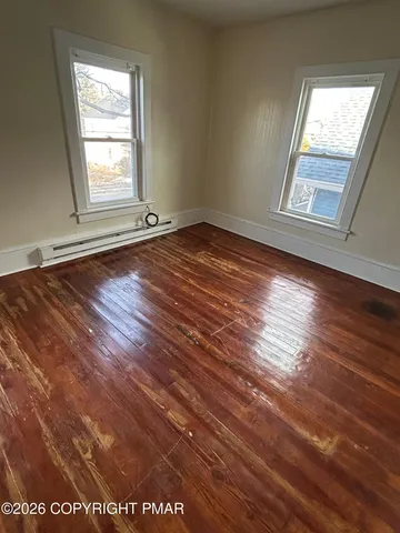 $1,750 | 534 North Courtland Street, East Stroudsburg, PA 18301