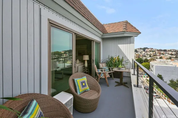$1,200,000 | 77 Grand View Avenue, Unit 301, San Francisco, CA 94114
