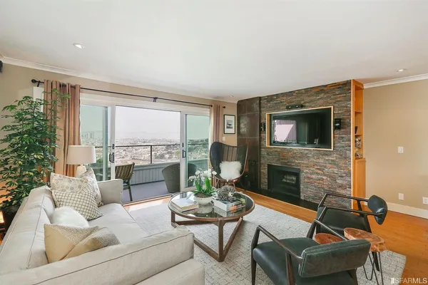 $1,200,000 | 77 Grand View Avenue, Unit 301, San Francisco, CA 94114