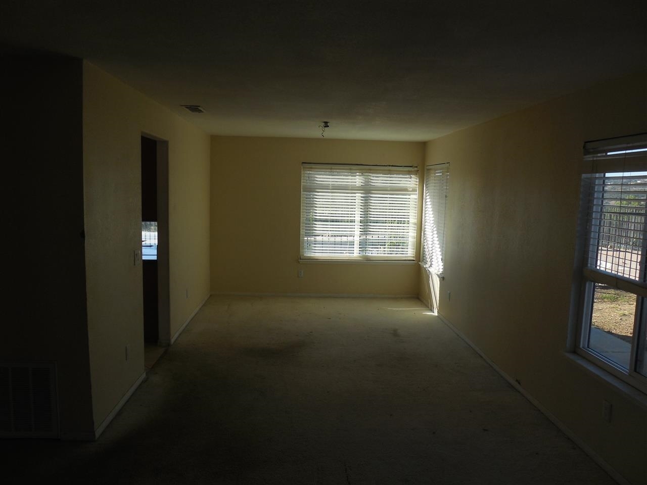 28750 Canyon Road Valley Center, CA 92082 - Photo 7 of 12