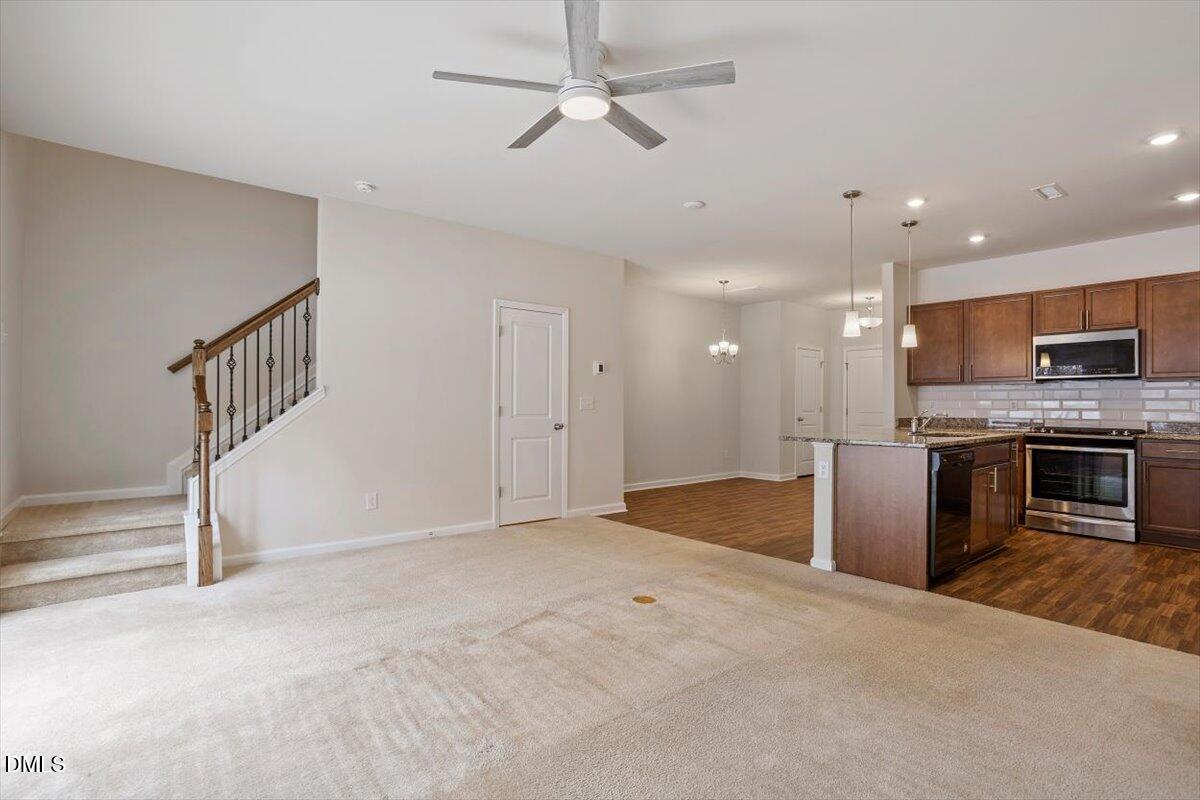 369 White Oak Ridge Drive Garner, NC 27529 - Photo 9 of 30 living room