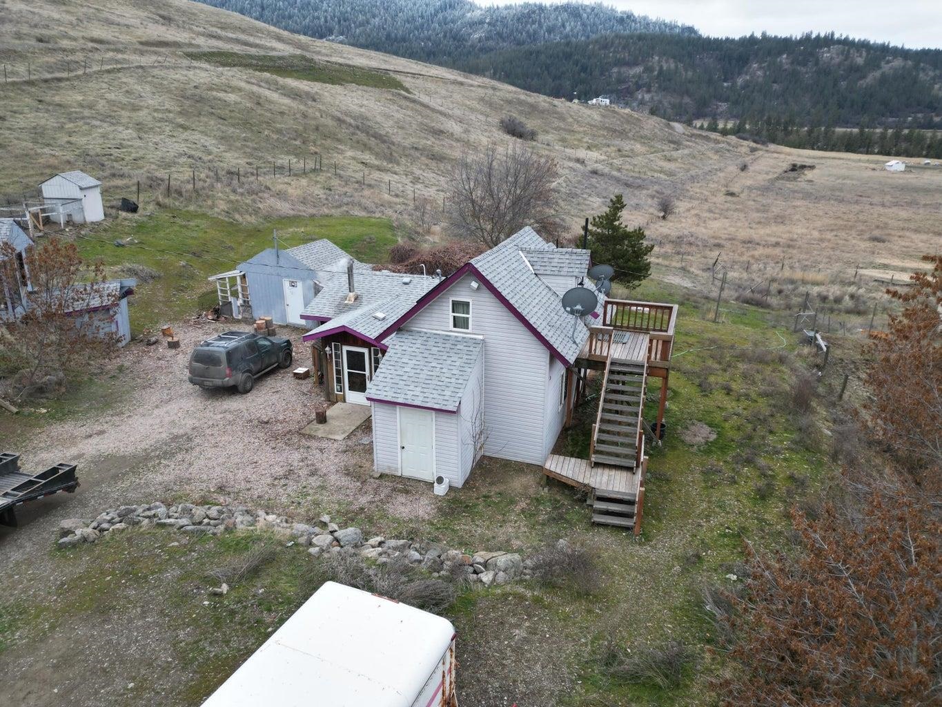 4552 Paradise Way Hunters, WA 99137 - Photo 3 of 18