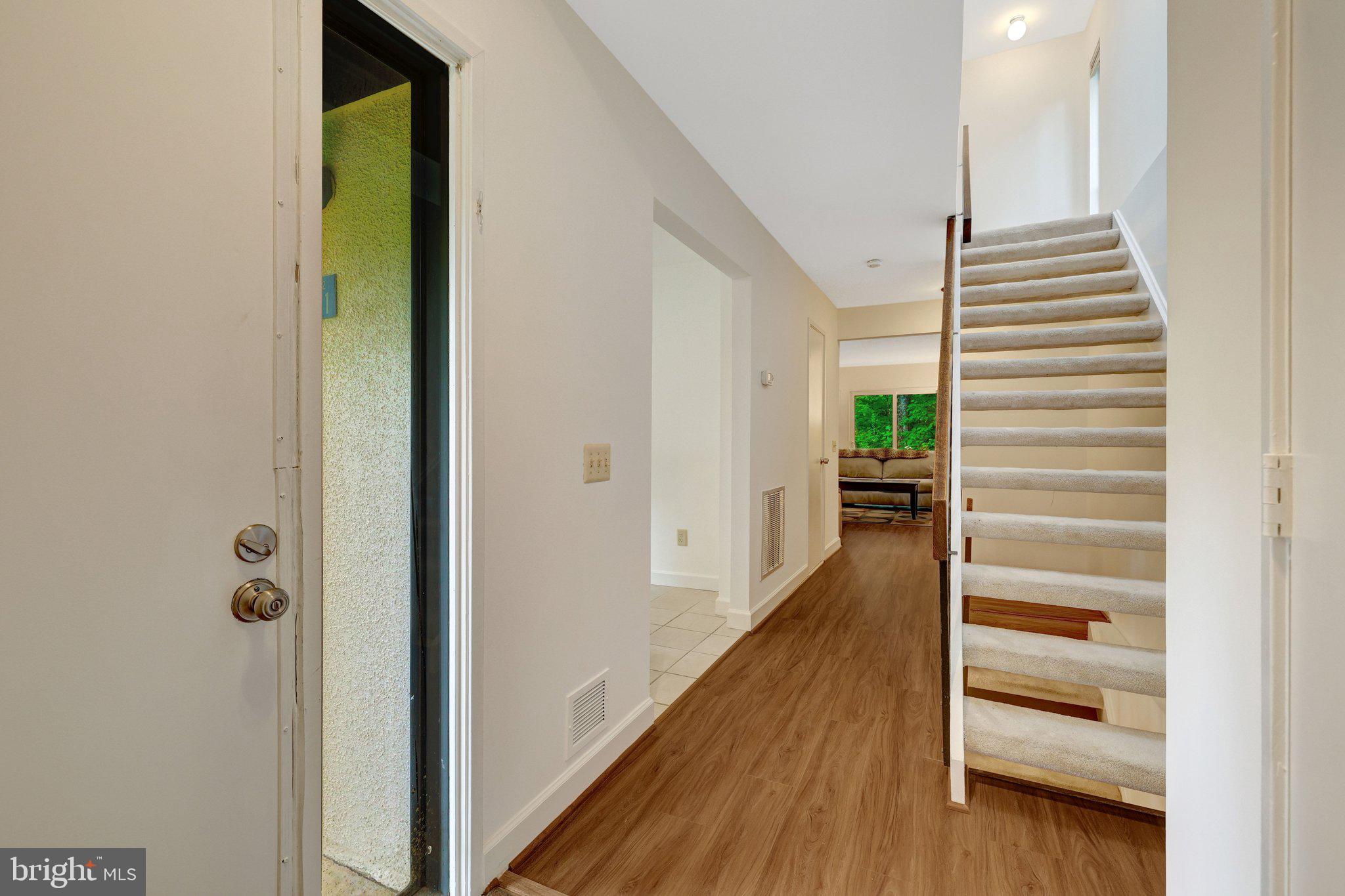 2231 Wheelwright Court Reston, VA 20191 - Photo 4 of 46