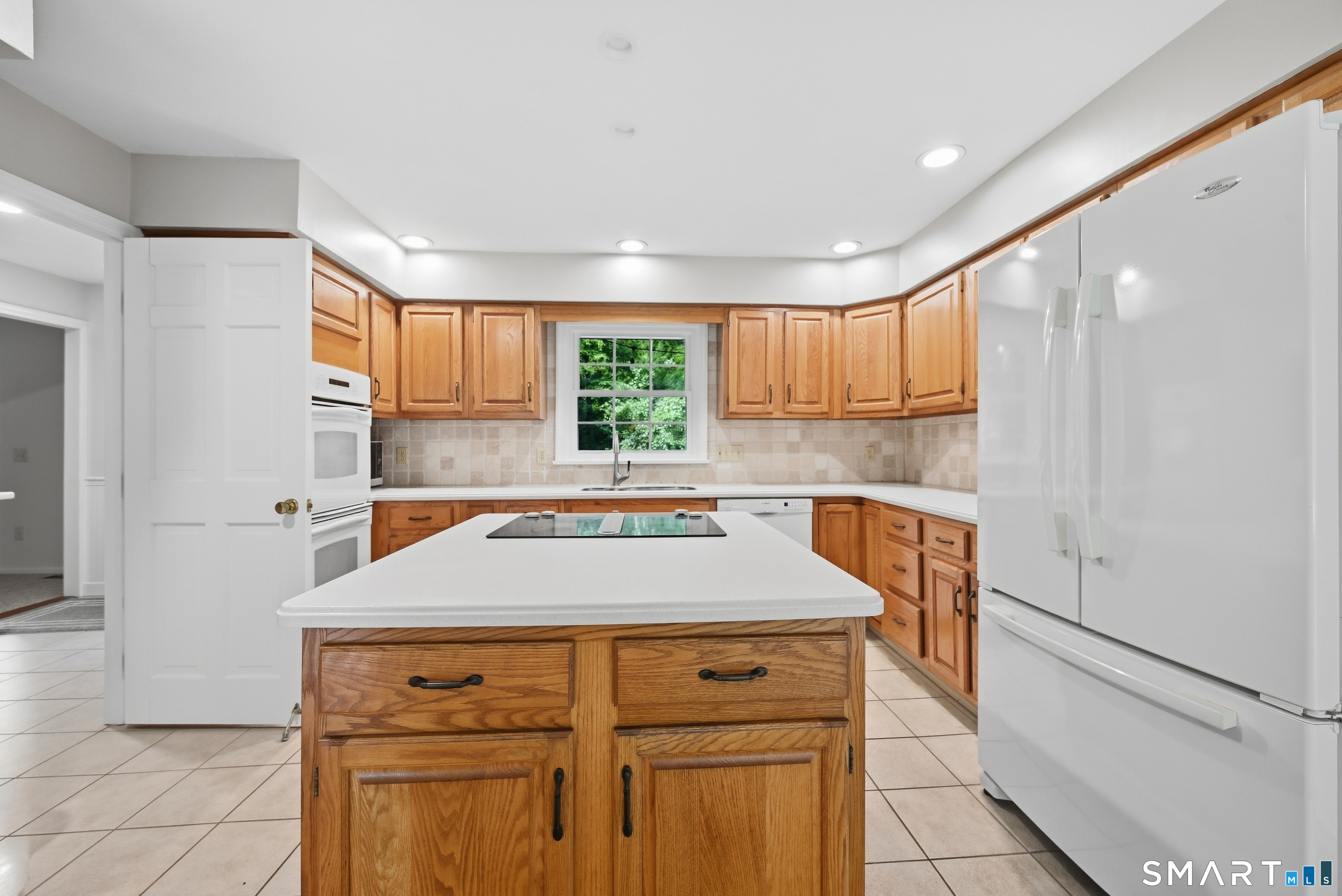 2 Banquo Brae Road Brookfield, CT 06804 - Photo 8 of 35 Gallery Image 8