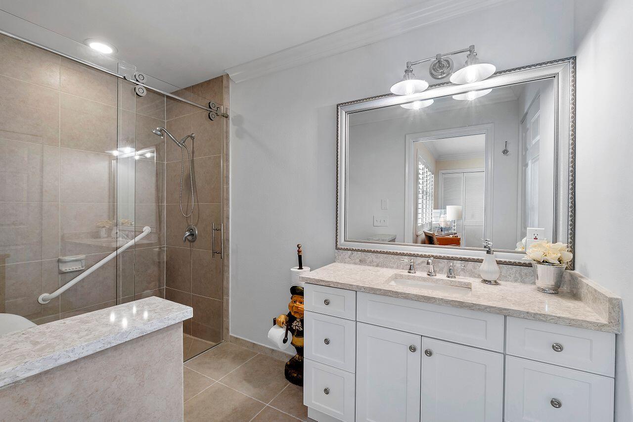 4251 Fox Trace Road Boynton Beach, FL 33436 - Photo 35 of 56 Third Bathroom