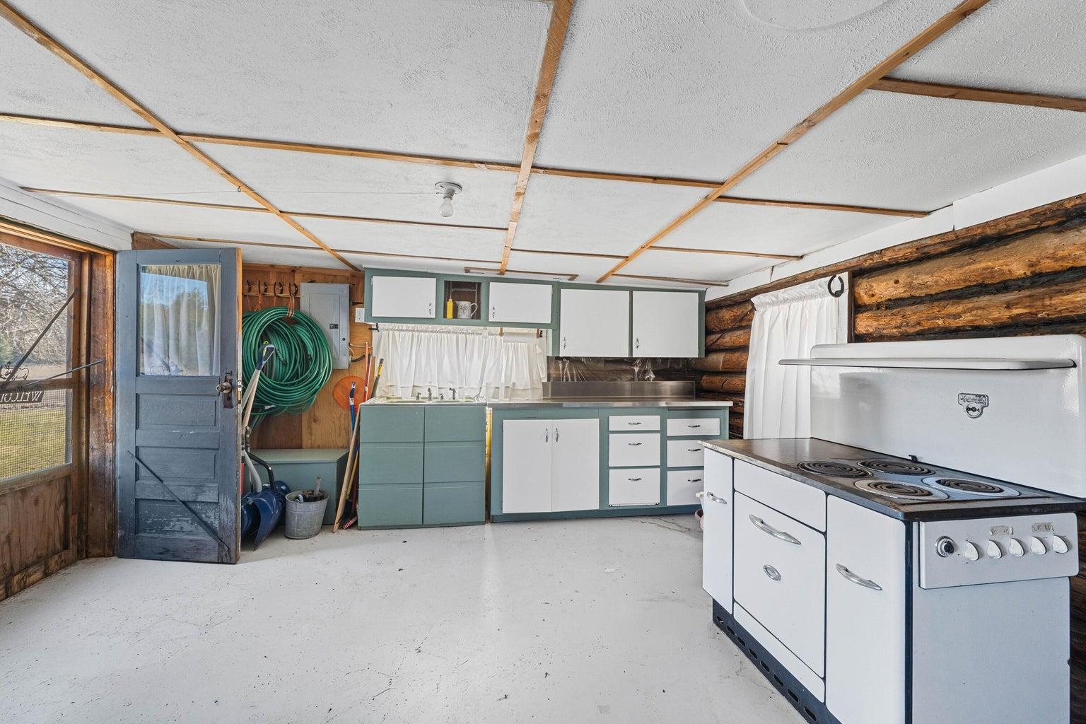 1114 Stohr Road Newport, WA 99156 - Photo 40 of 49