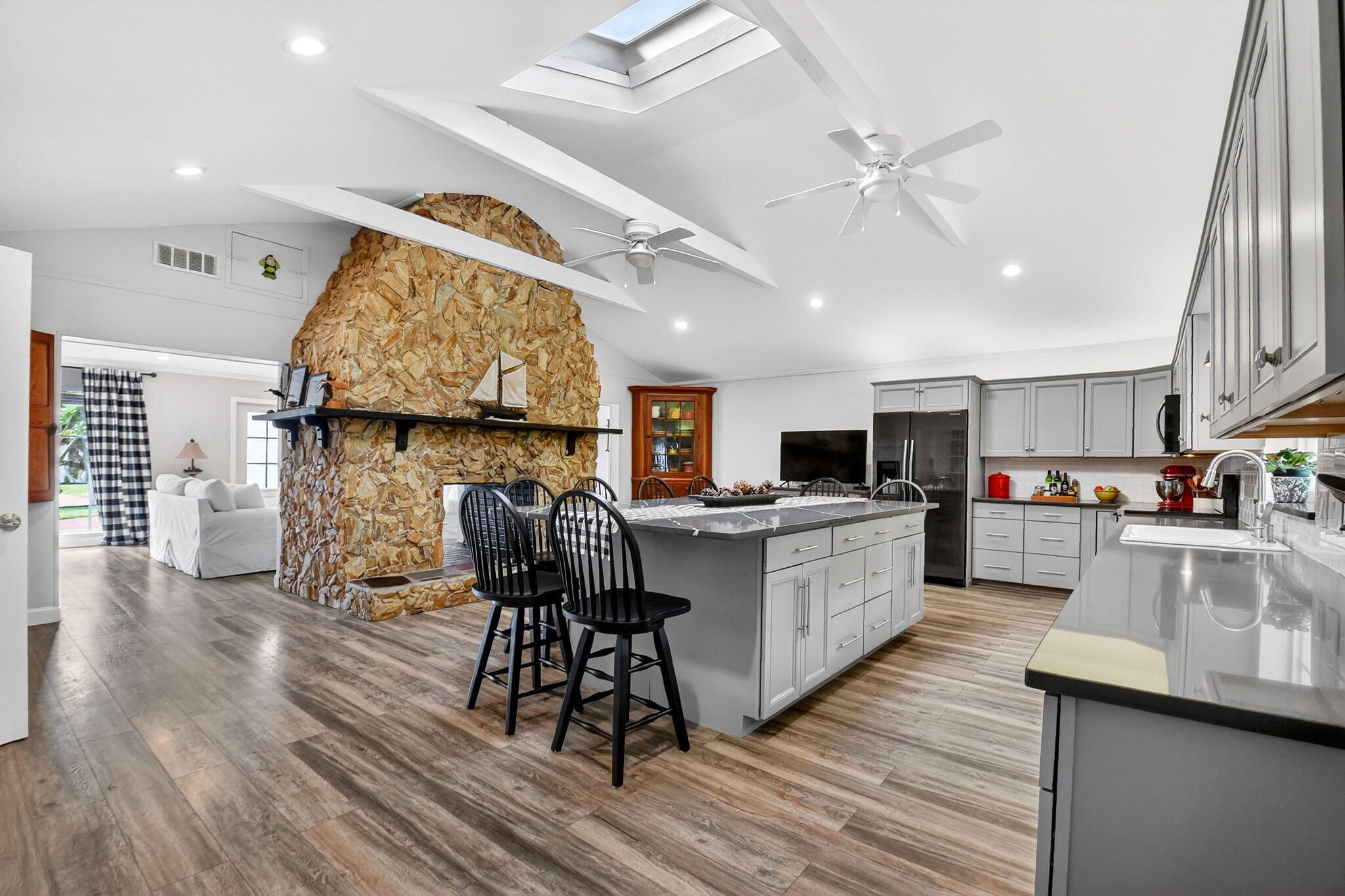 2842 Southwest 4th Street Boynton Beach, FL 33435 - Photo 14 of 40 15-web-or-mls-DSC_2368