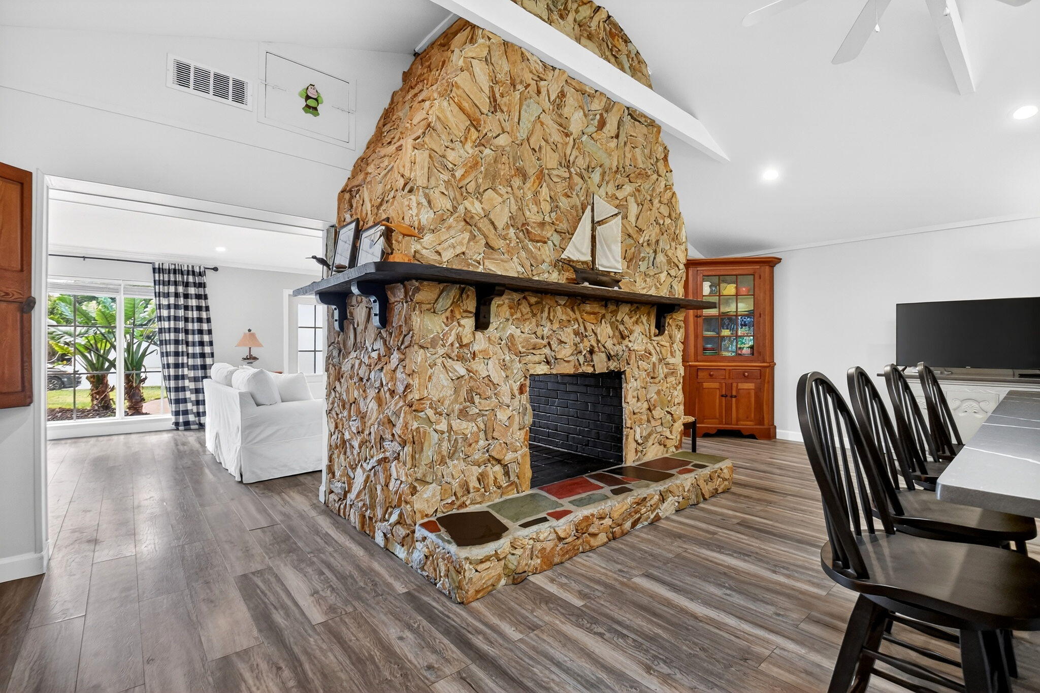 2842 Southwest 4th Street Boynton Beach, FL 33435 - Photo 15 of 40 16-web-or-mls-DSC_2374
