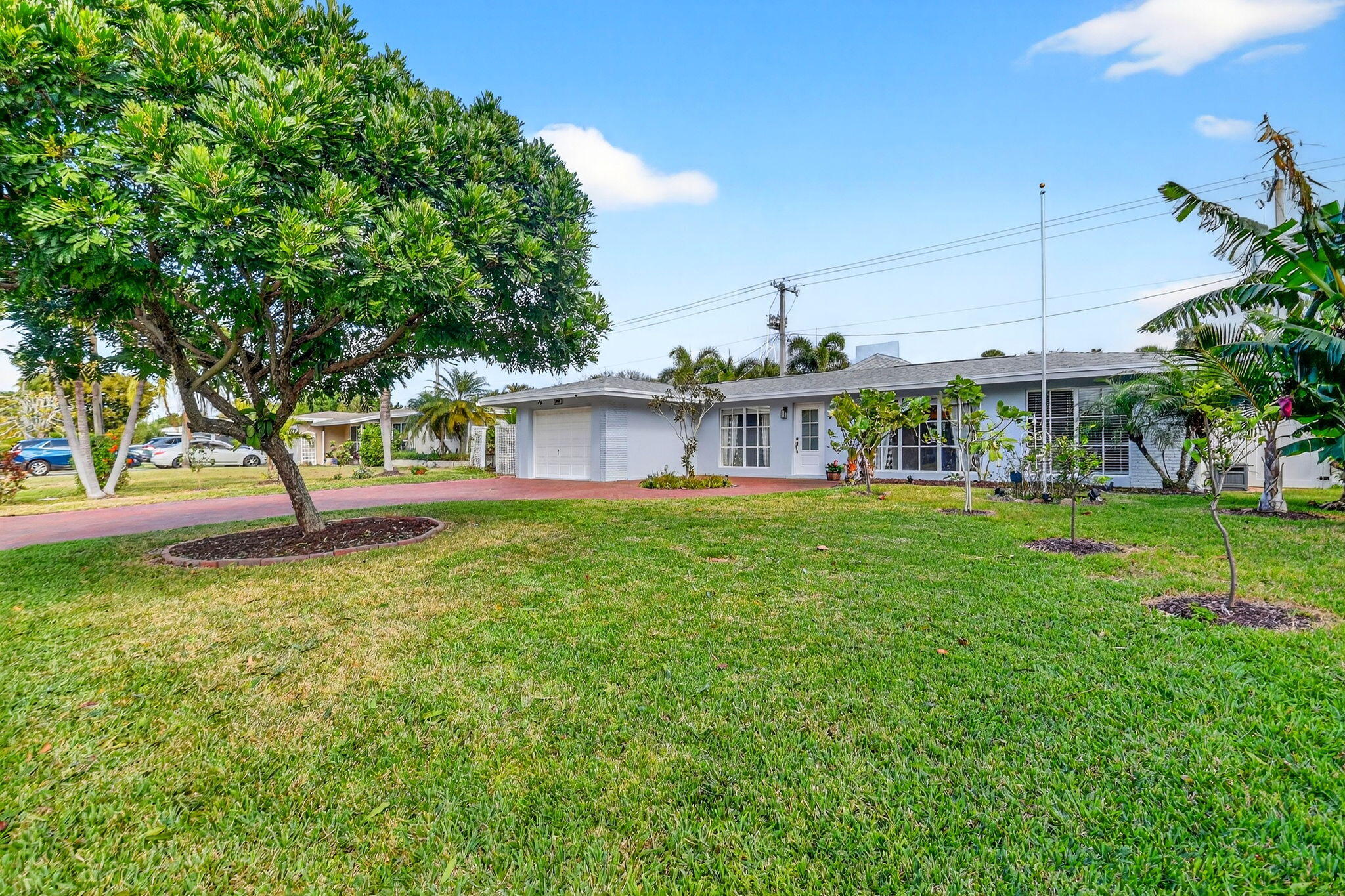 2842 Southwest 4th Street Boynton Beach, FL 33435 - Photo 2 of 40 2-web-or-mls-DSC_2313
