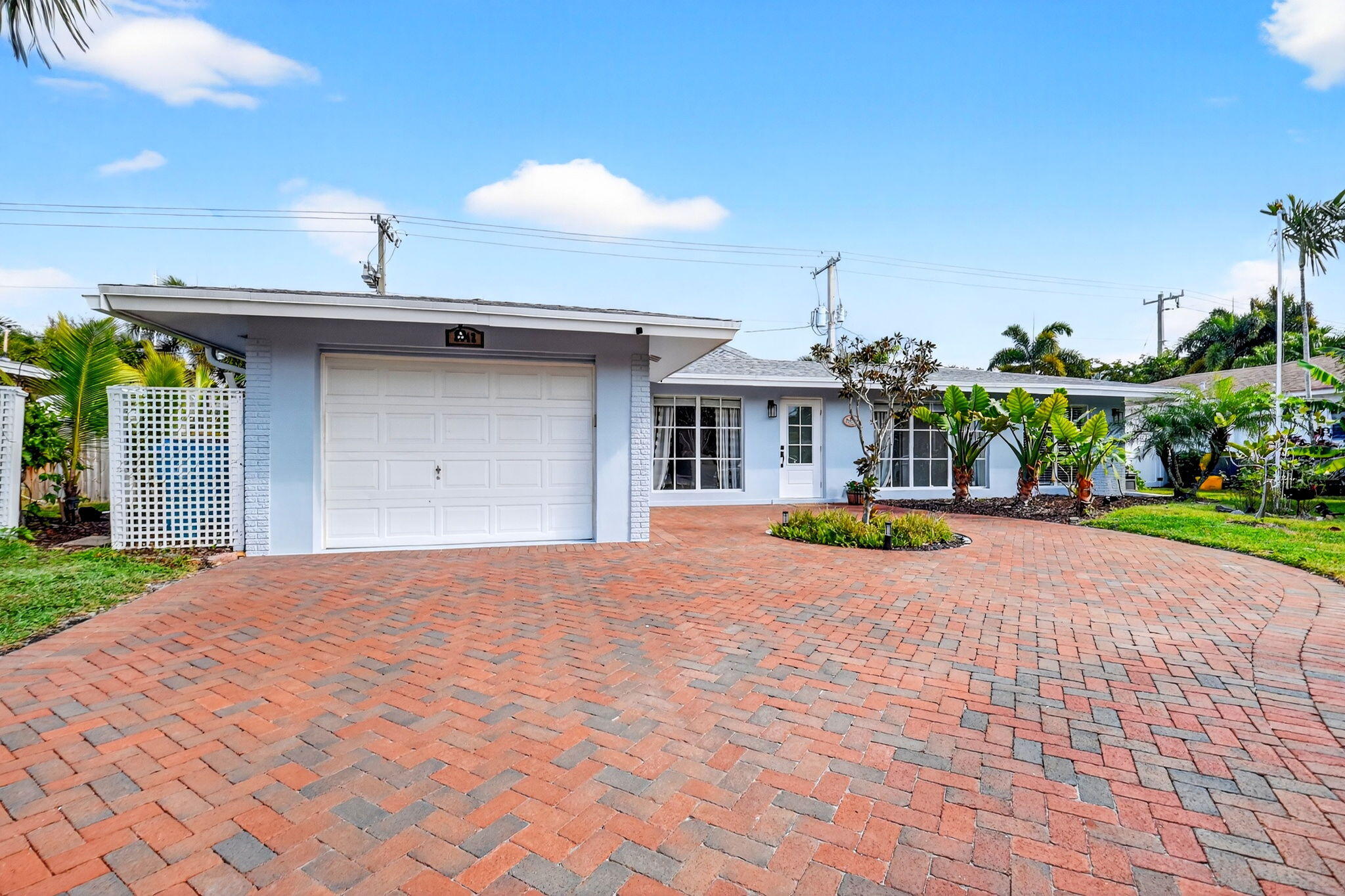 2842 Southwest 4th Street Boynton Beach, FL 33435 - Photo 3 of 40 3-web-or-mls-DSC_2322