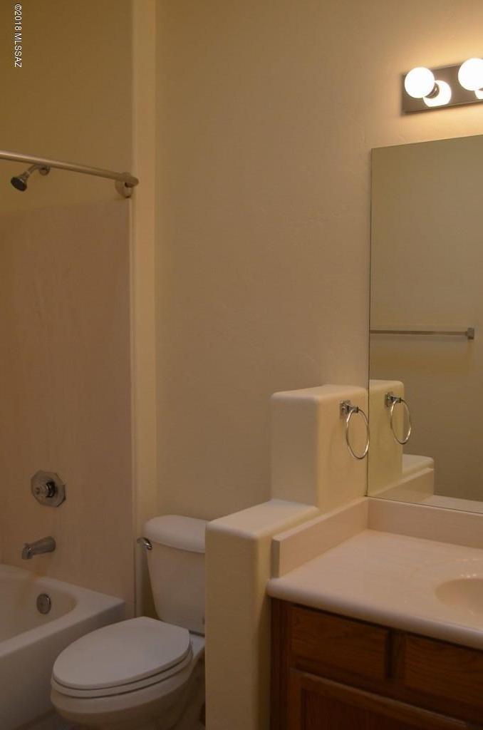 11240 North Sawtooth Road Oro Valley, AZ 85737 - Photo 25 of 44