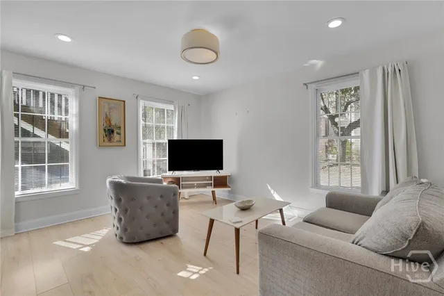 $2,600 | 702 Tattnall Street, Unit B, Savannah, GA 31401