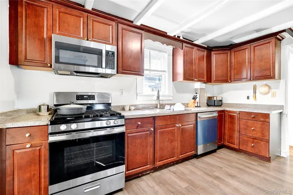 $379,900 | 2 West Stone Street, Newburgh, NY 12550