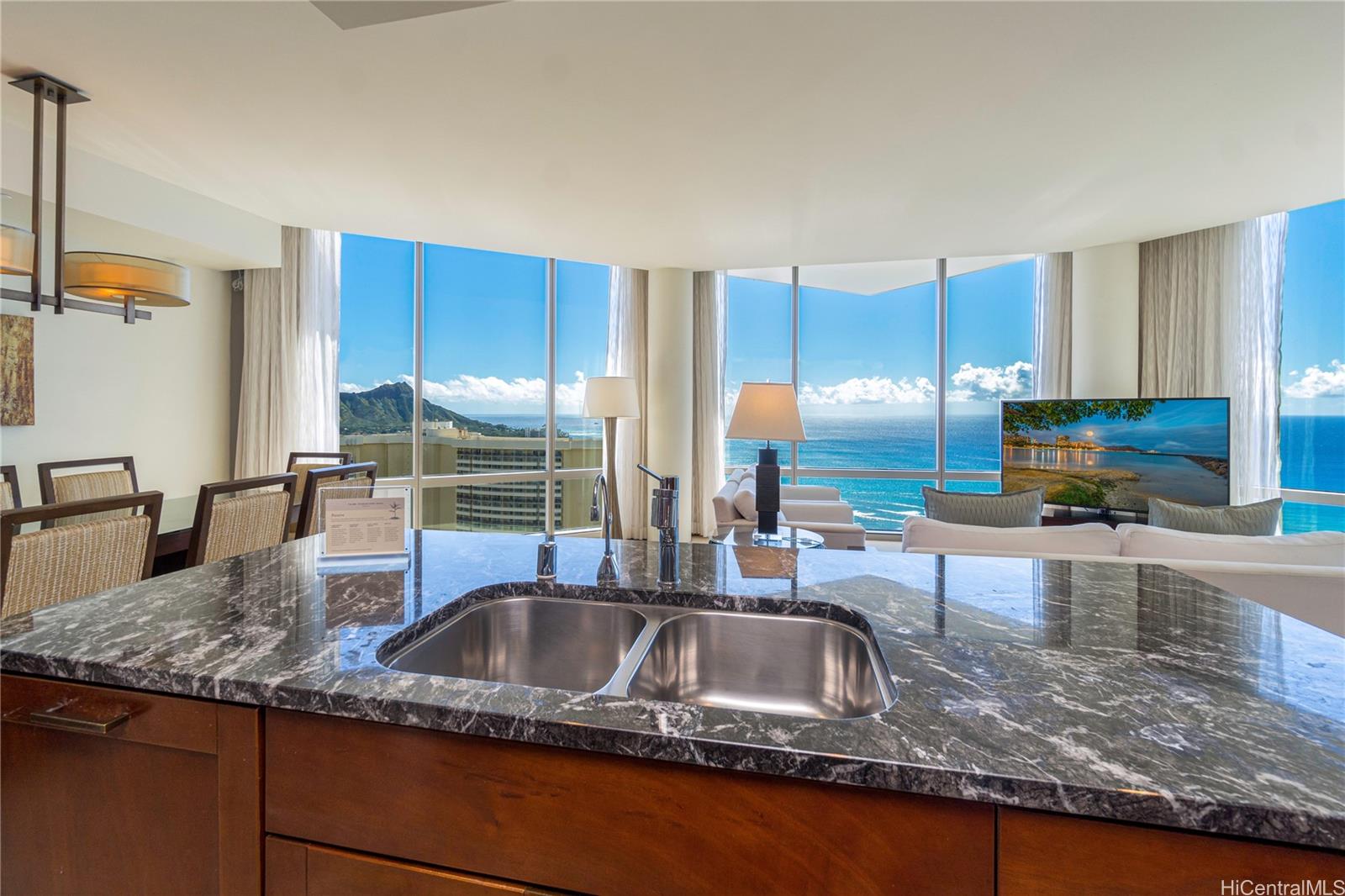 223 Saratoga Road, Unit 3710 Honolulu, HI 96815 - Photo 4 of 18