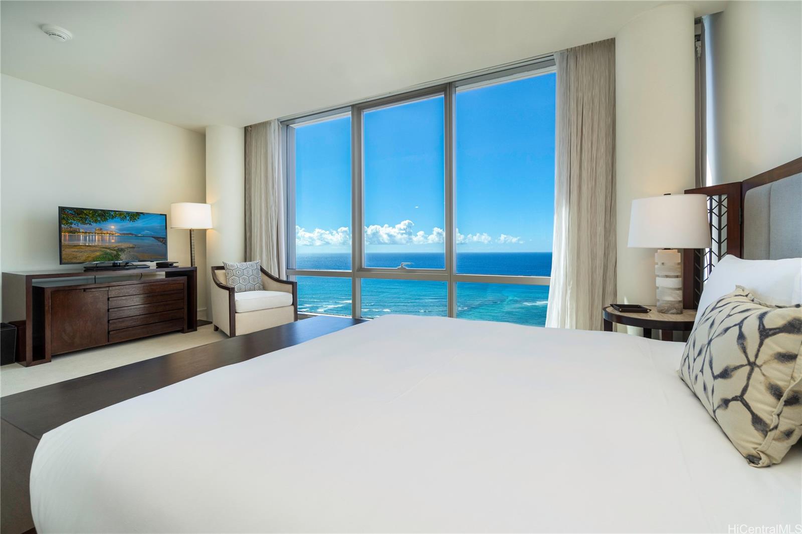 223 Saratoga Road, Unit 3710 Honolulu, HI 96815 - Photo 7 of 18