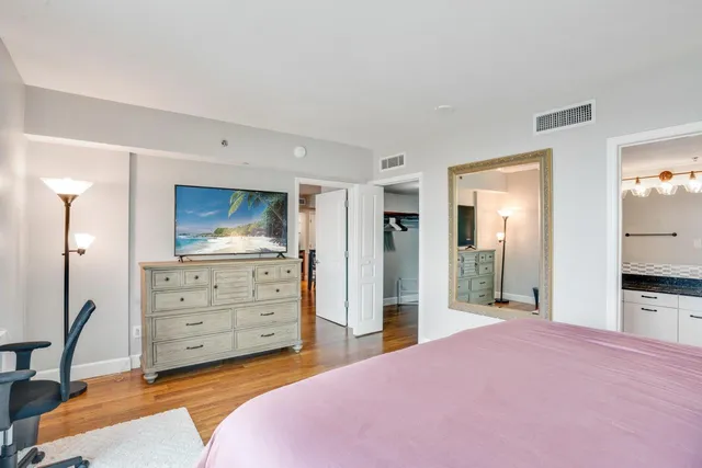 $339,000 | 300 South Duval Street, Unit 511, Tallahassee, FL 32301